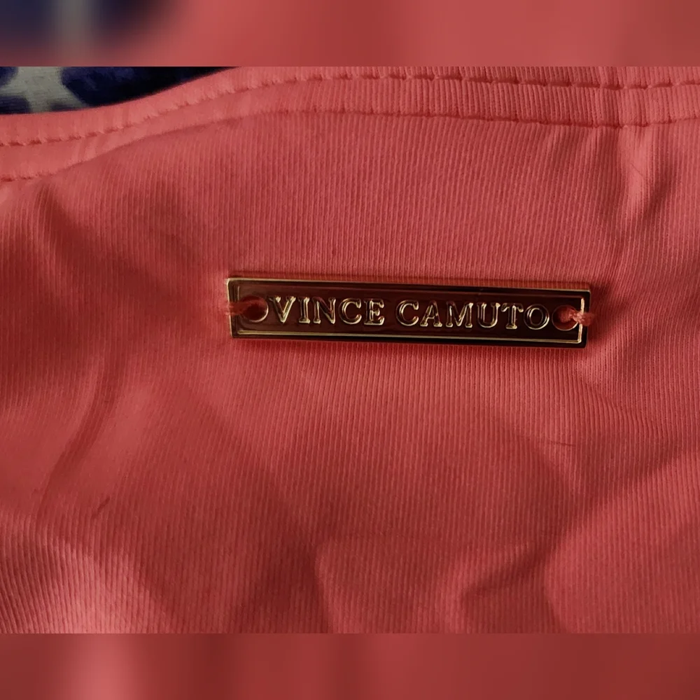 Vince Camuto NWOT Women's XS Salmon Color Bikini Bottom‎